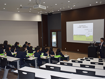 ニュース&トピックス　島根の高校生39名が学内見学