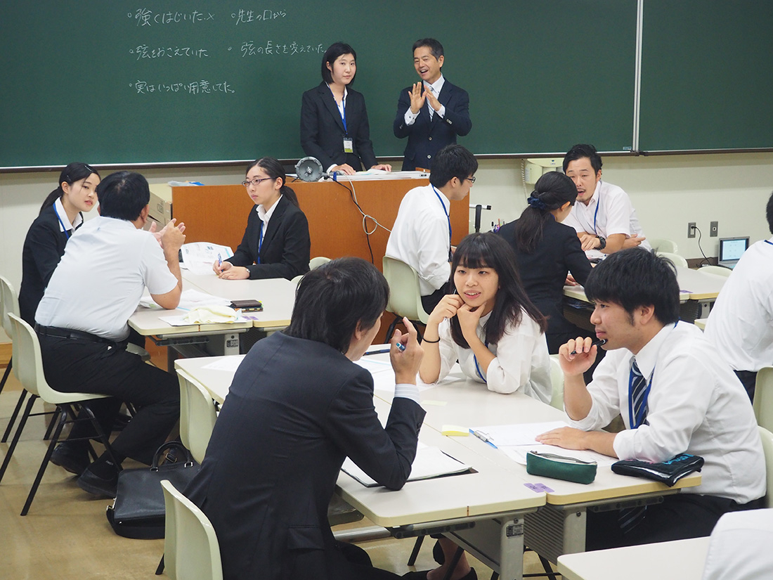 同窓の先輩教員が学生たちを熱く指導　「ホームカミングデー」開催
