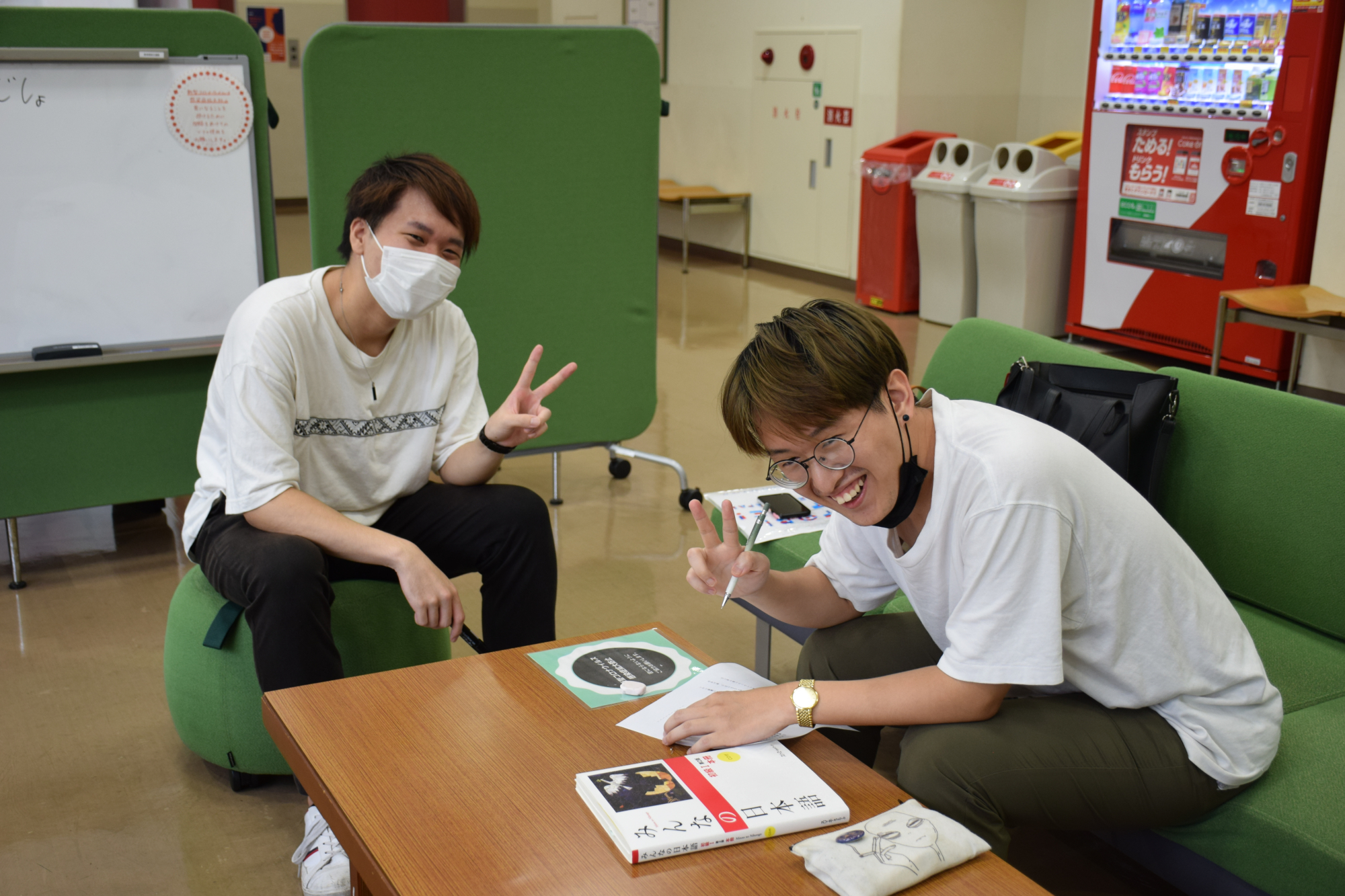 海外経験生かして留学生に日本語レッスン  中等教育学科の田中さん