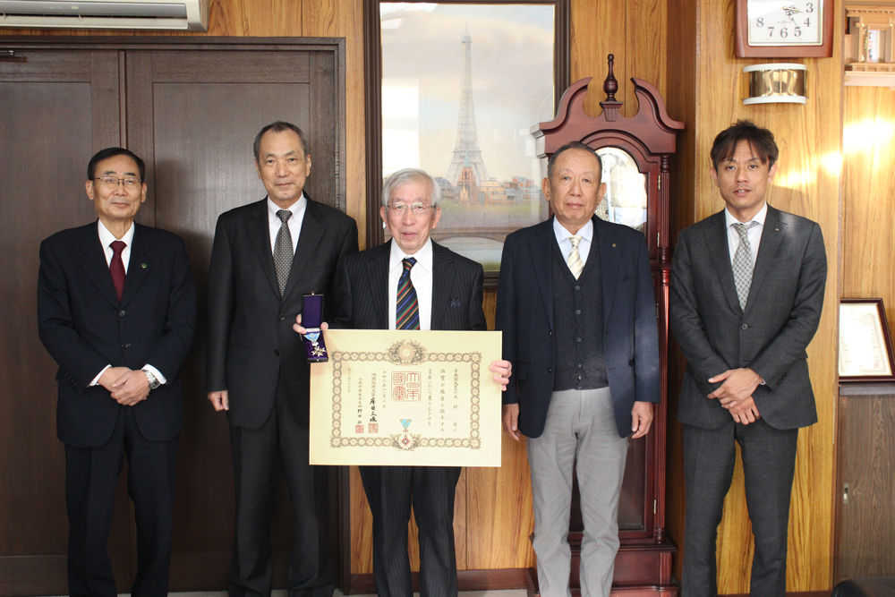 木村理大名誉教授に瑞宝小綬章（教育功労）伝達
