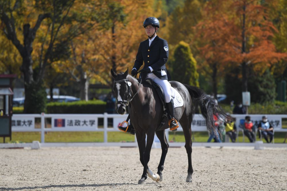 須田選手が中四国大会優勝/体育局馬術部