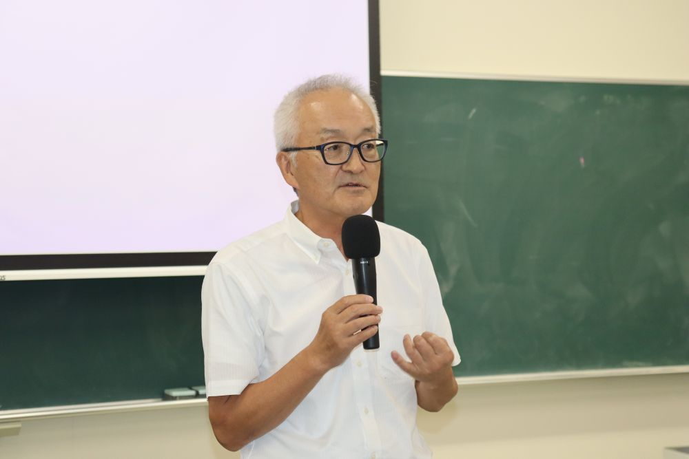 39人が富士登山の体験を報告 ――富士山の魅力を読みとく基盤教育