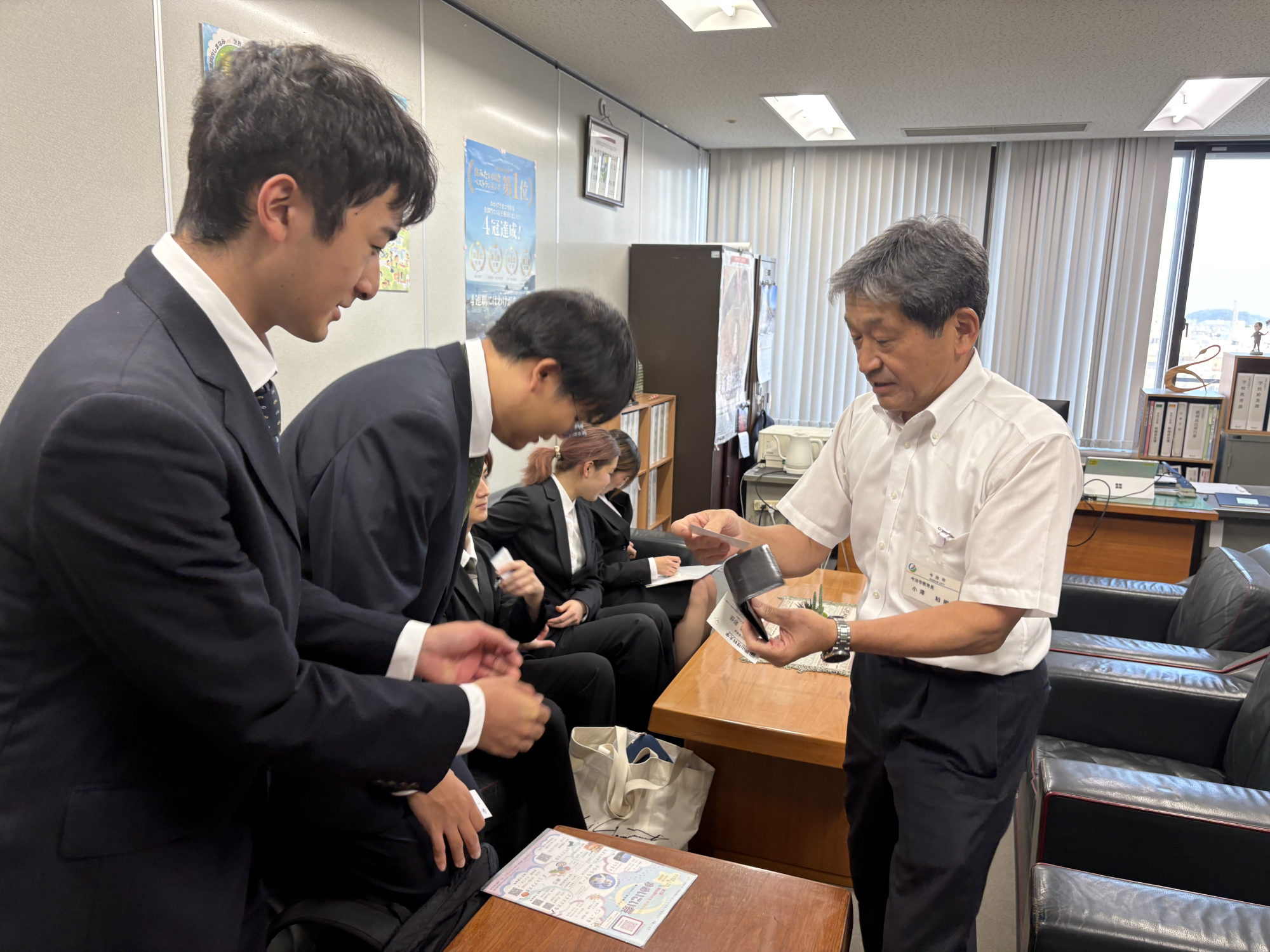 第7回ゆめいこい祭（大学祭）実行委員が今治市・今治市教育委員会へ表敬訪問（今治キャンパス）