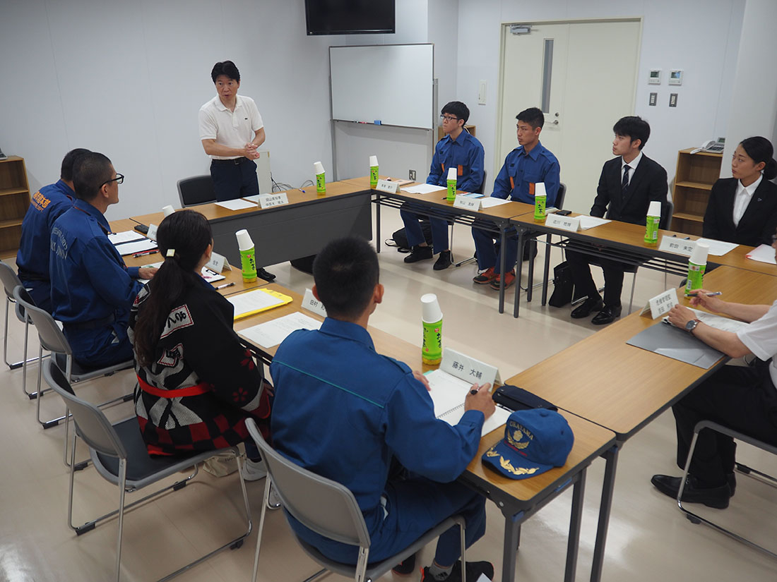 消防団に若い力・女性の力を! 知事トークに理大生も参加して提言
