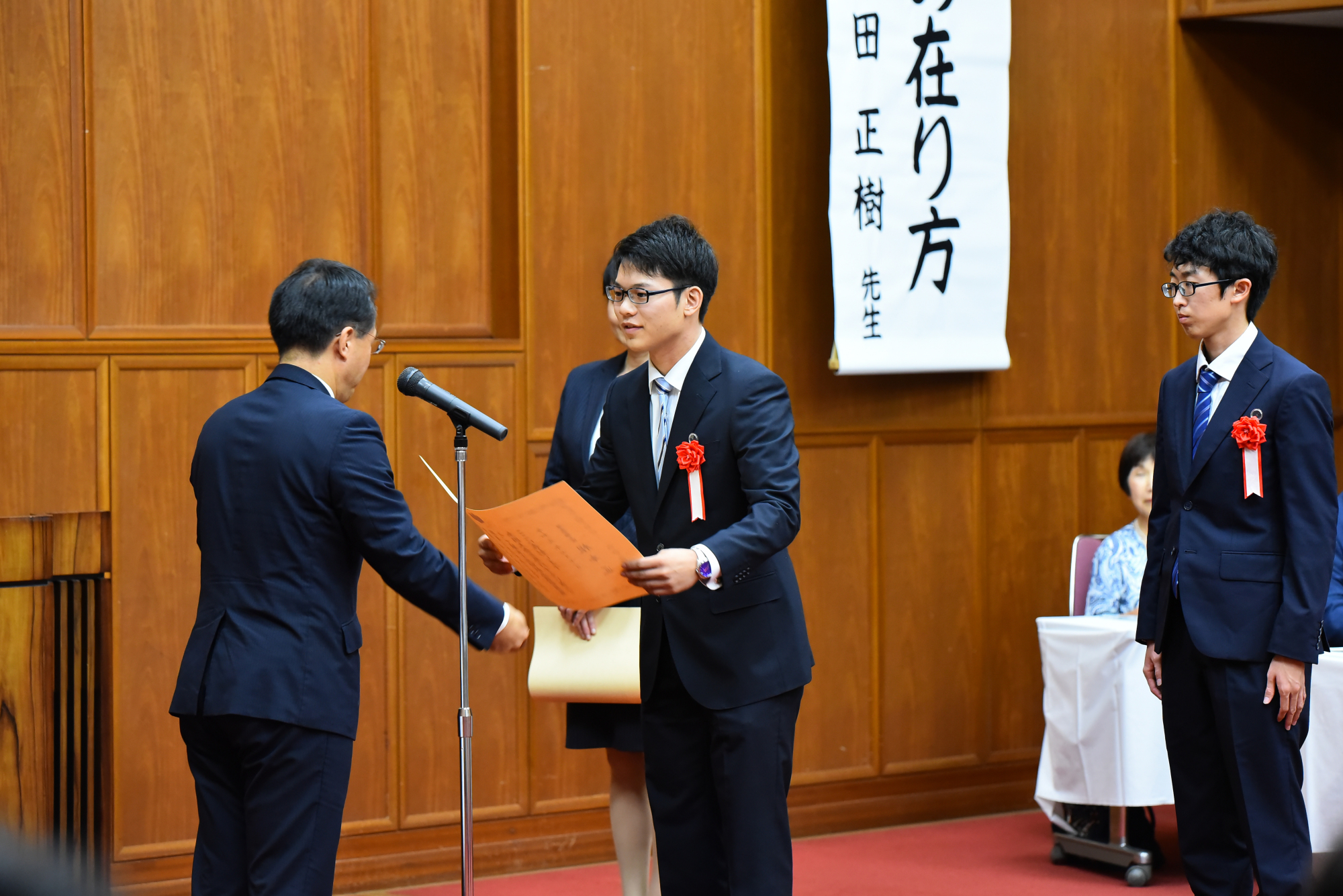献血感謝の集いで厚生労働大臣表彰受ける