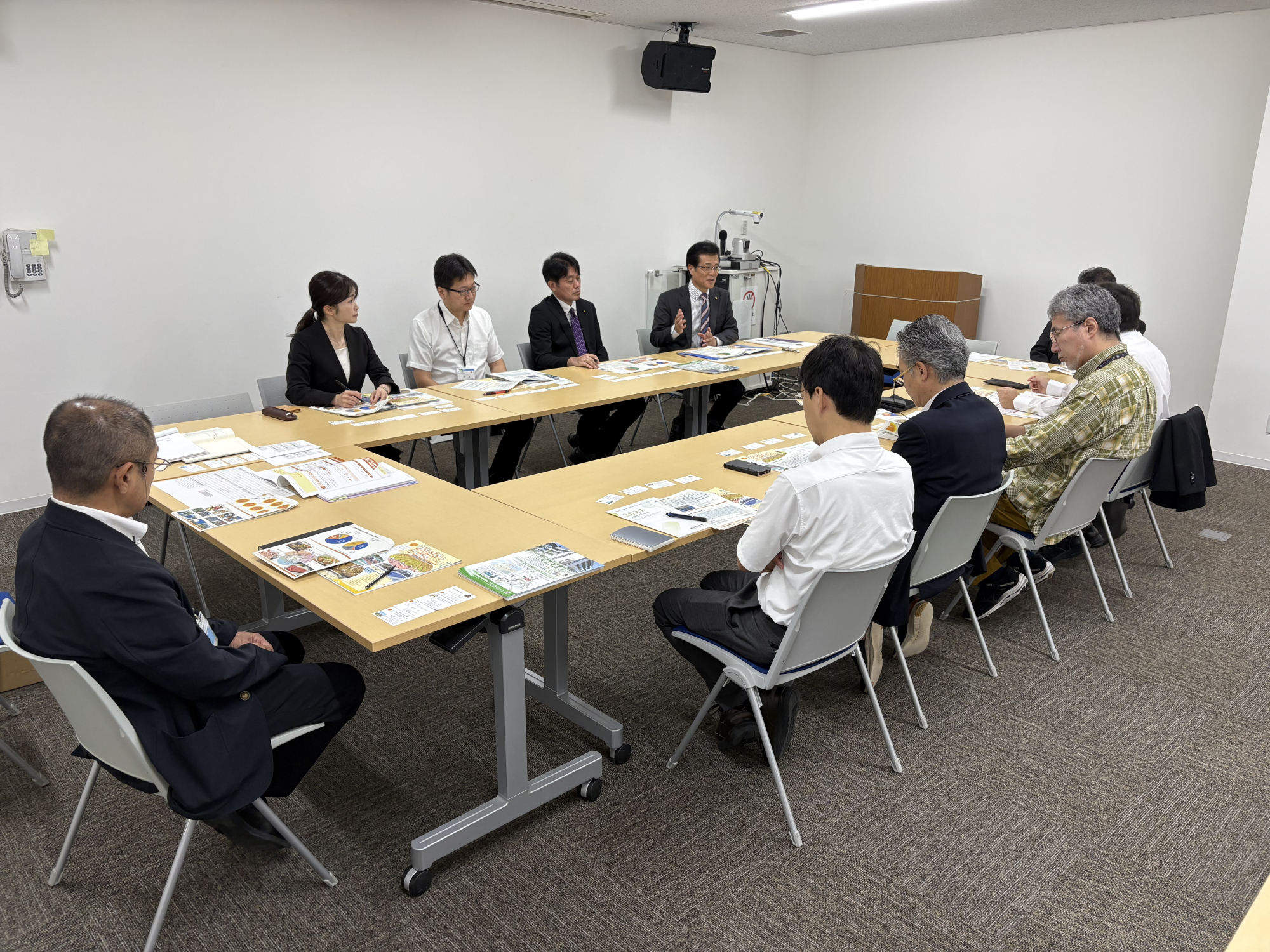 宮崎県農政水産部・福祉保健部職員が今治キャンパスを訪問（今治キャンパス）