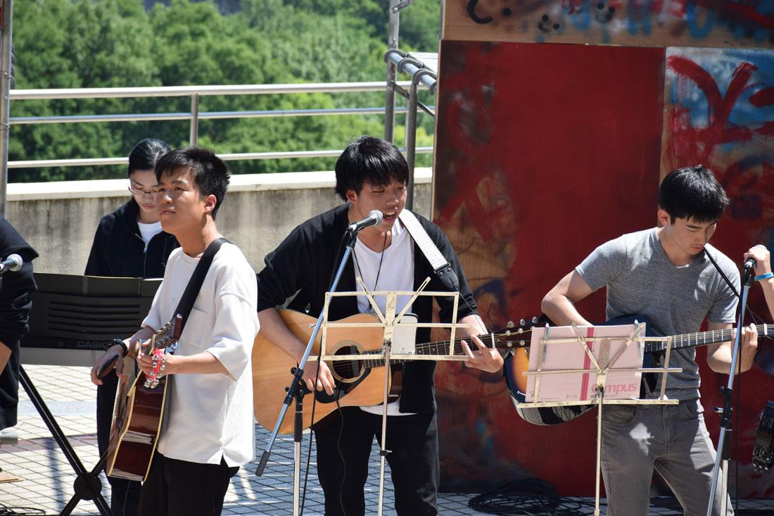 恒例の皐月祭 多数の来場者で賑わう[岡山キャンパス]
