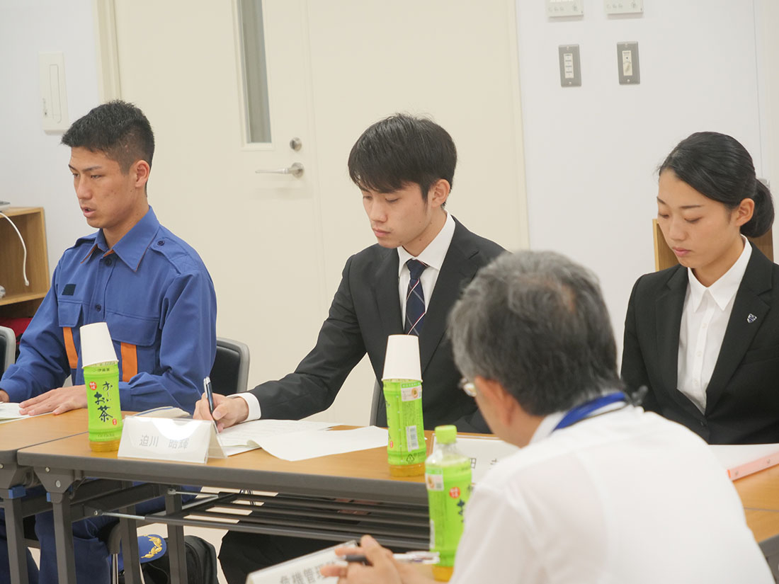 消防団に若い力・女性の力を! 知事トークに理大生も参加して提言