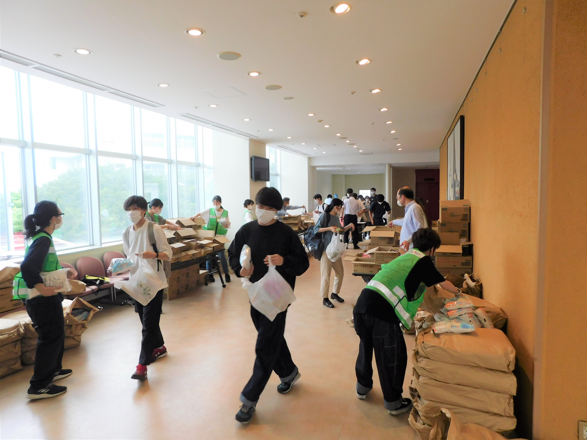 【学生支援】食料品配付（岡山キャンパス）