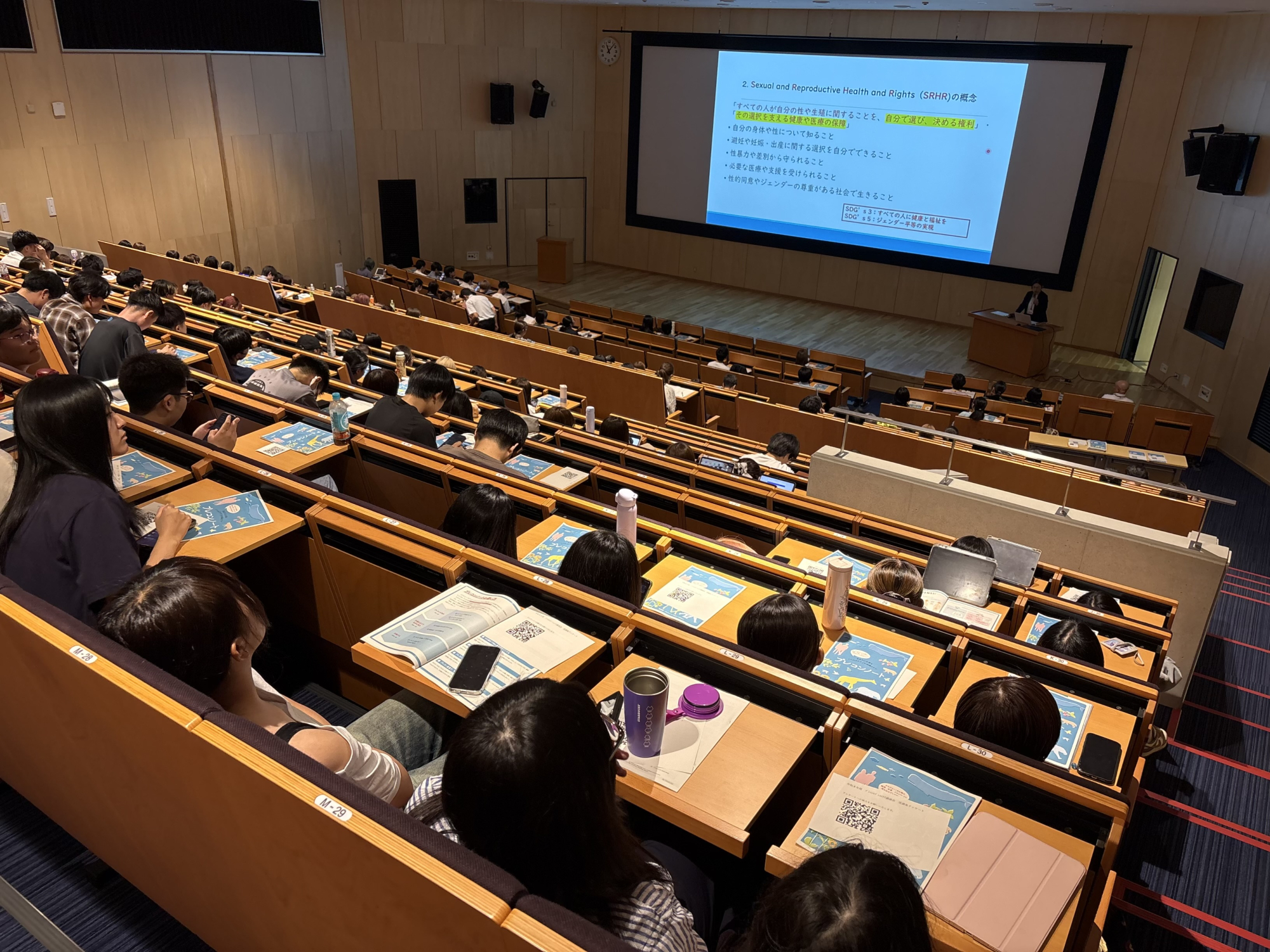 令和8年度秋学期オリエンテーション〈2年次生〉「プレコンセプションケアについて」を開催しました（今治キャンパス）