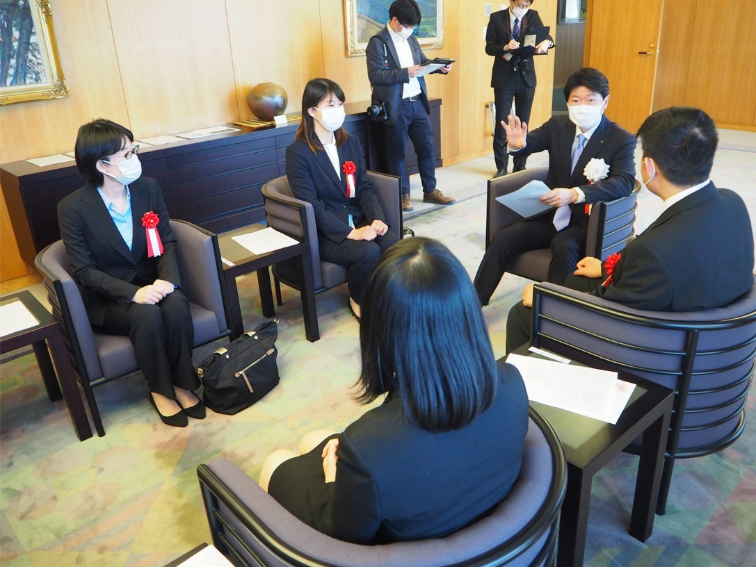 子育てと研究を両立/共生星研究で仁科賞受賞/大学院生の安藤さん