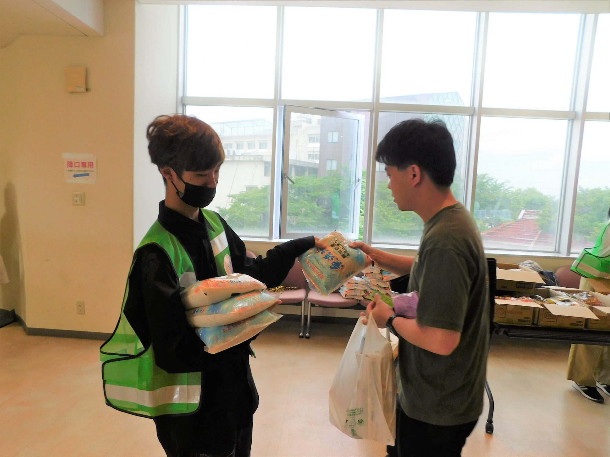 【学生支援】食料品配付（岡山キャンパス）