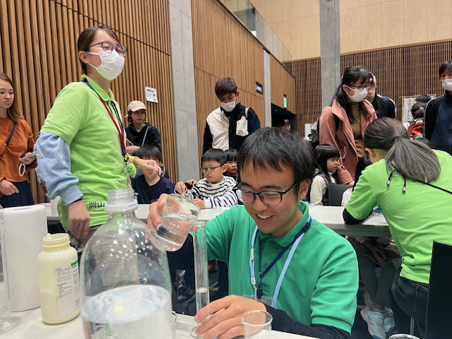 福山市の「子ども未来フェスタ」 1900人でにぎわう