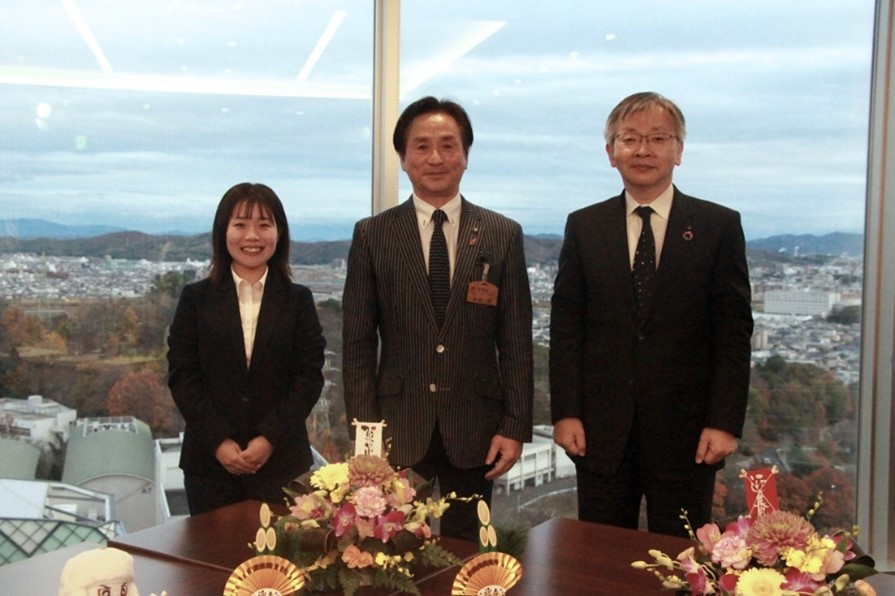 地域の発展めざし連携を一層深めることで一致/平野学長が井原市長と新春座談会