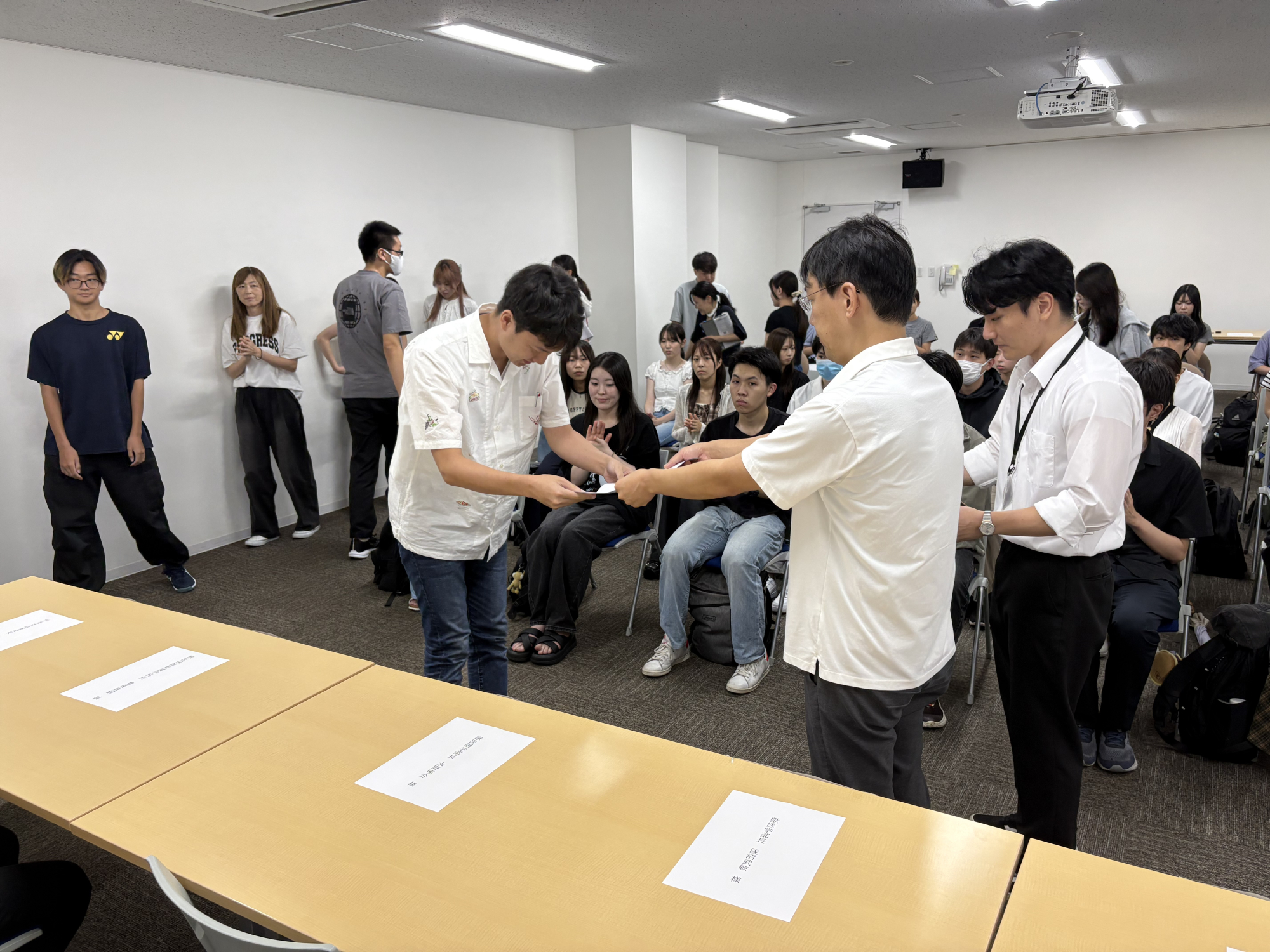 令和8年度秋学期オリエンテーション 学業特待生通知交付式を開催しました（今治キャンパス）