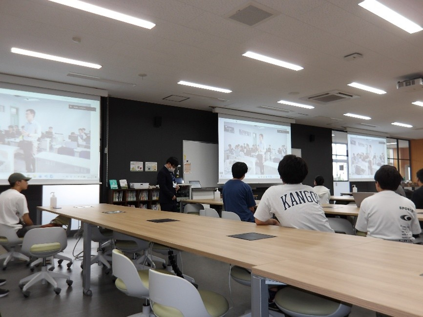 大連東軟信息学院とオンライン協働でロボットづくり競う