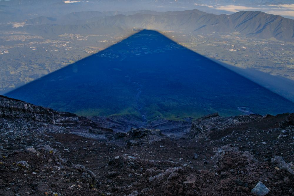 39人が富士登山の体験を報告 ――富士山の魅力を読みとく基盤教育