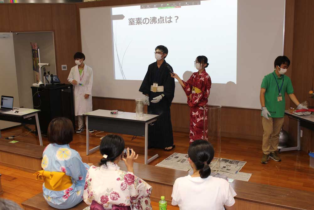 今年は浴衣姿での登校推奨／多彩な行事でエコを考える／七夕エコナイト