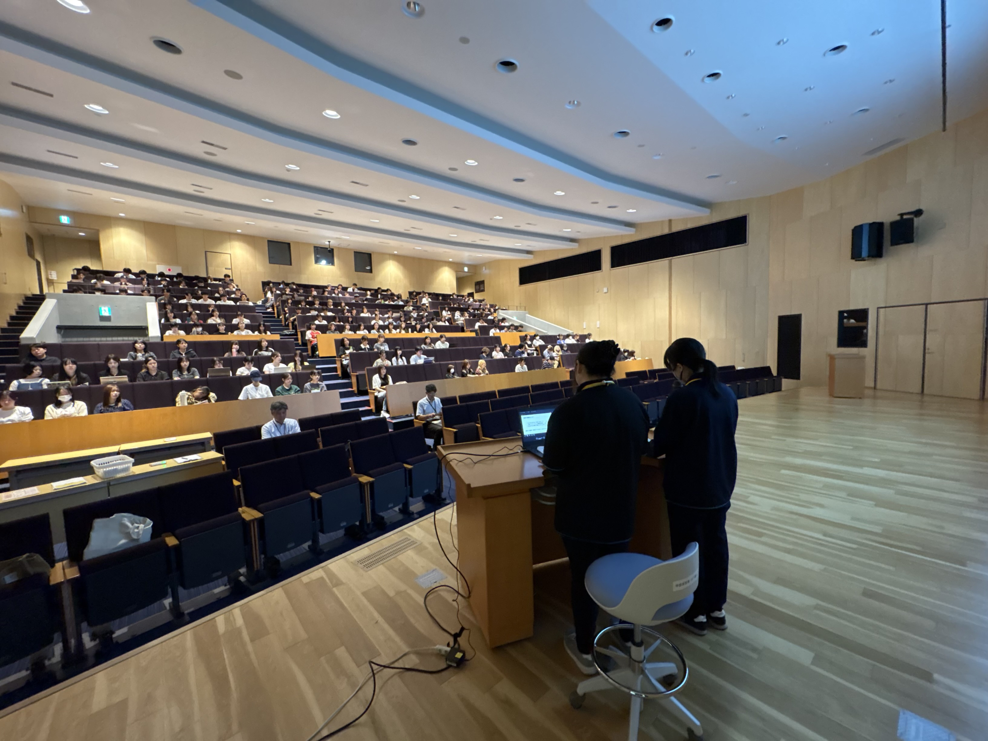 令和8年度秋学期オリエンテーション〈1年次生〉「こころの健康講座」を開催しました(今治キャンパス)