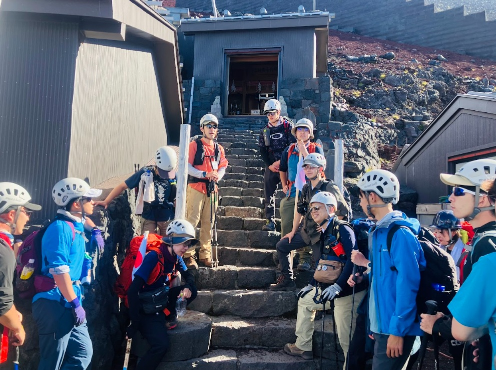 39人が富士登山の体験を報告 ――富士山の魅力を読みとく基盤教育
