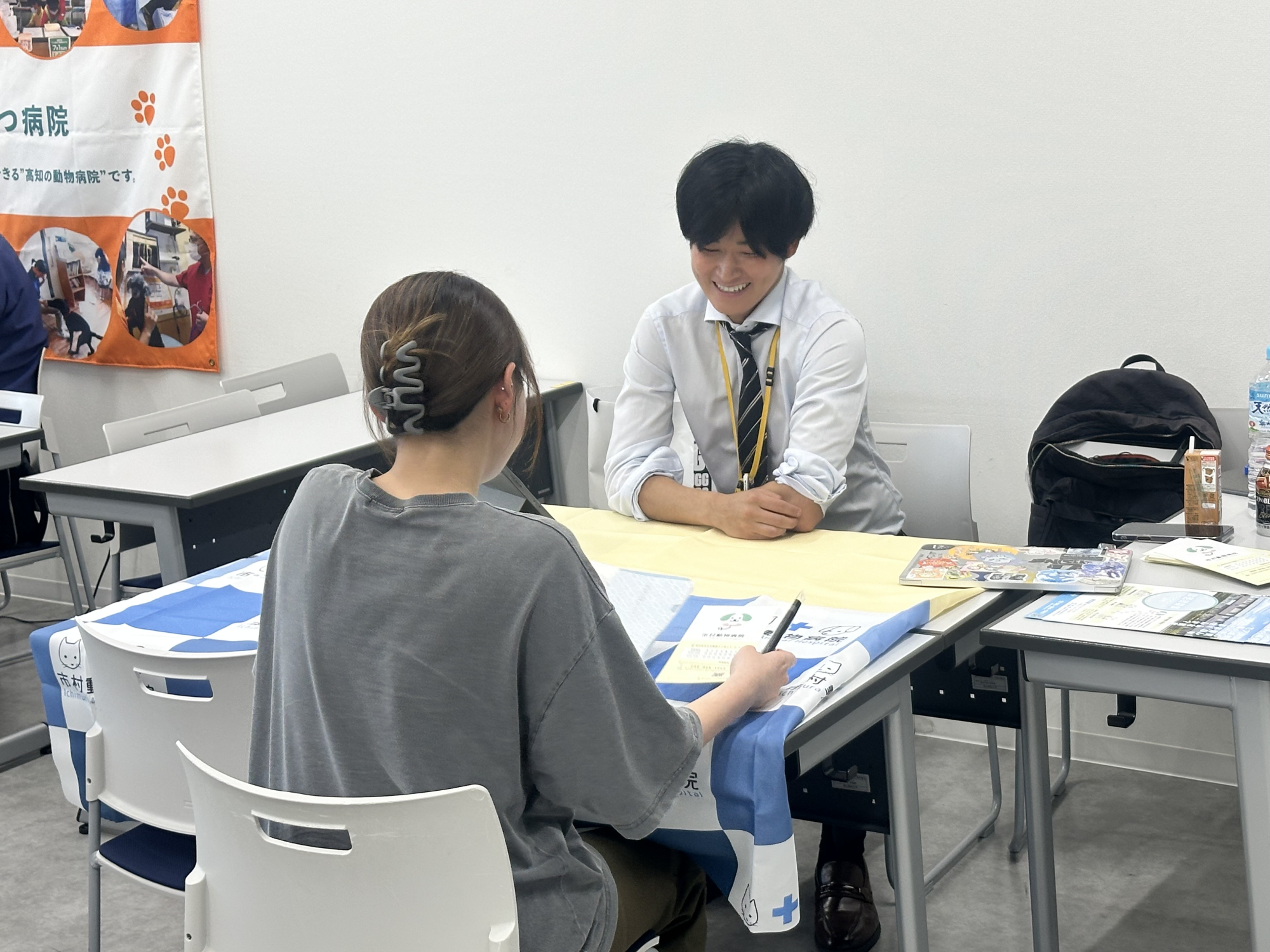 四国地区小動物病院［8病院］による学内個別就職説明会を開催（今治キャンパス）