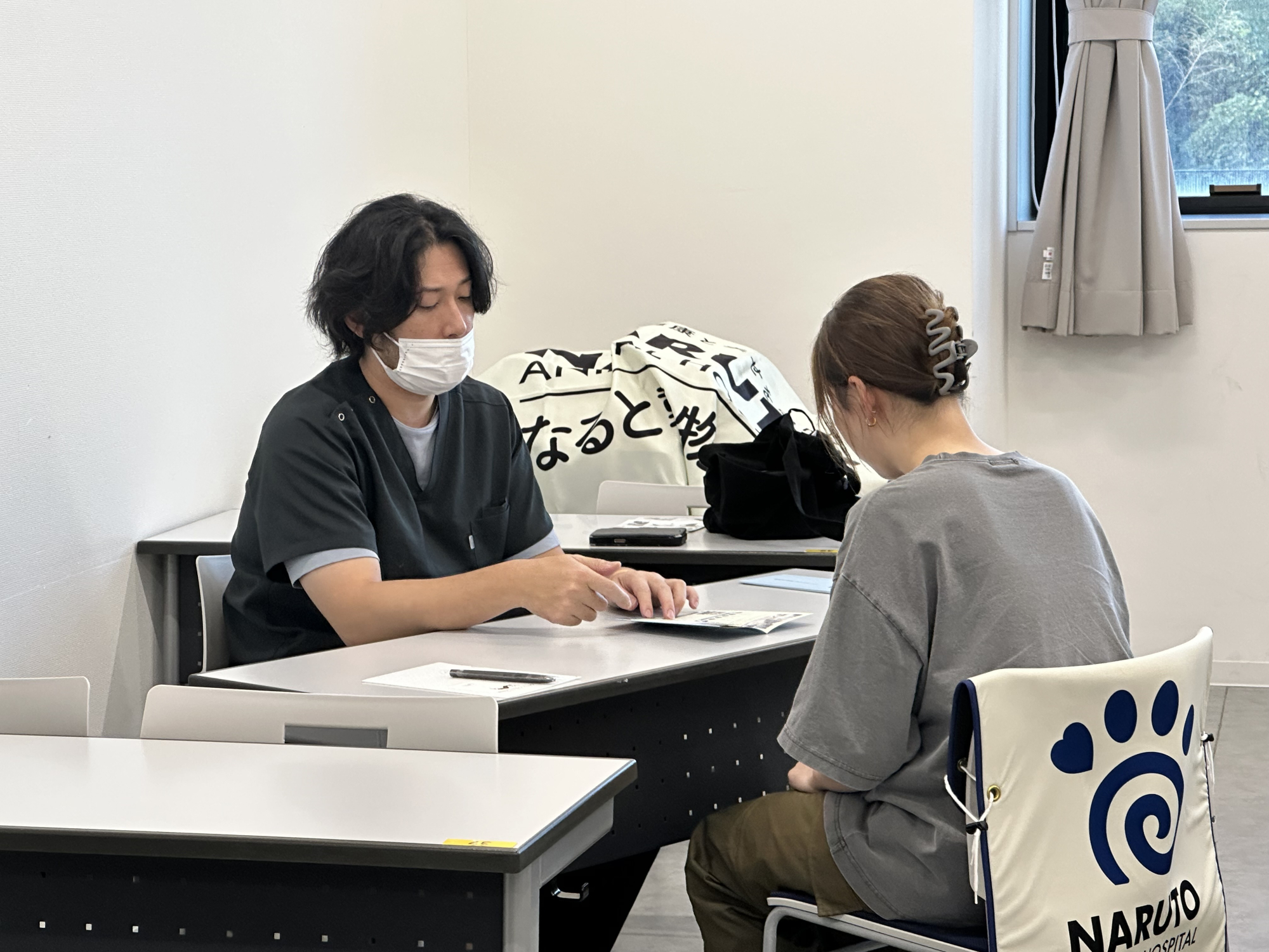 四国地区小動物病院［8病院］による学内個別就職説明会を開催（今治キャンパス）