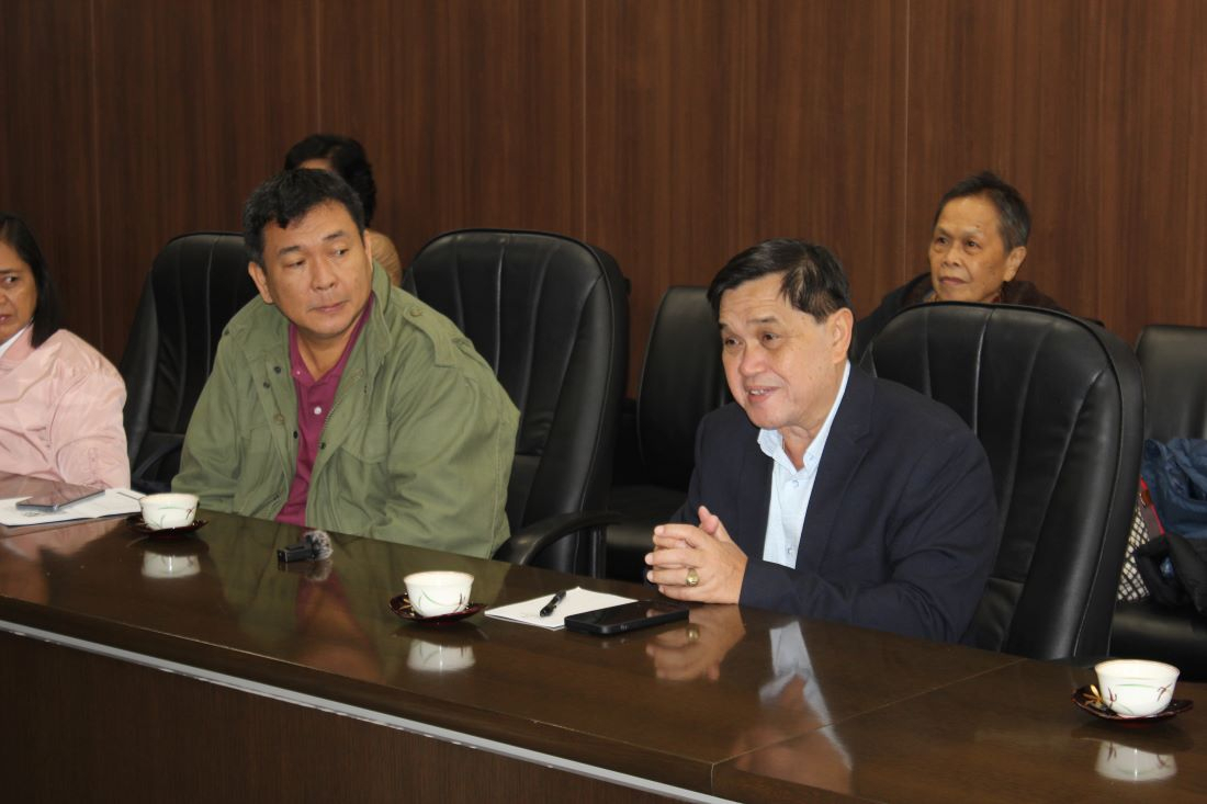 Mayor of Cebu Island, Philippines, Visits Land-based Aquaculture Facilities