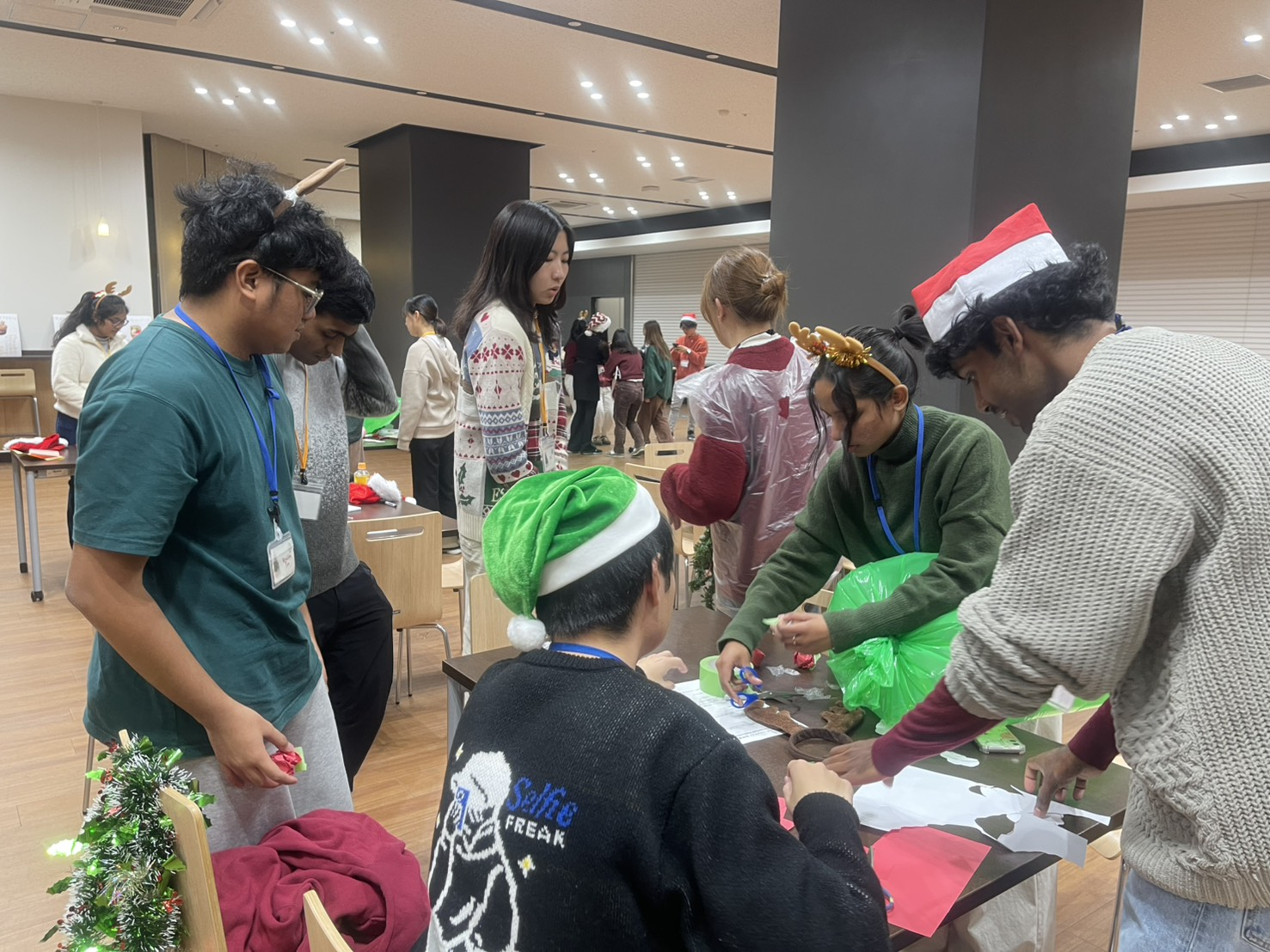 GLOBOLA Holds Christmas Party
